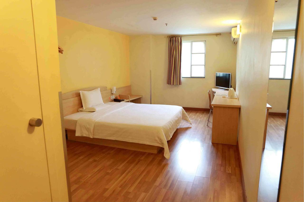 7Days Inn Zhongshan San Xiang Market Zhongshan (Guangdong) Room photo